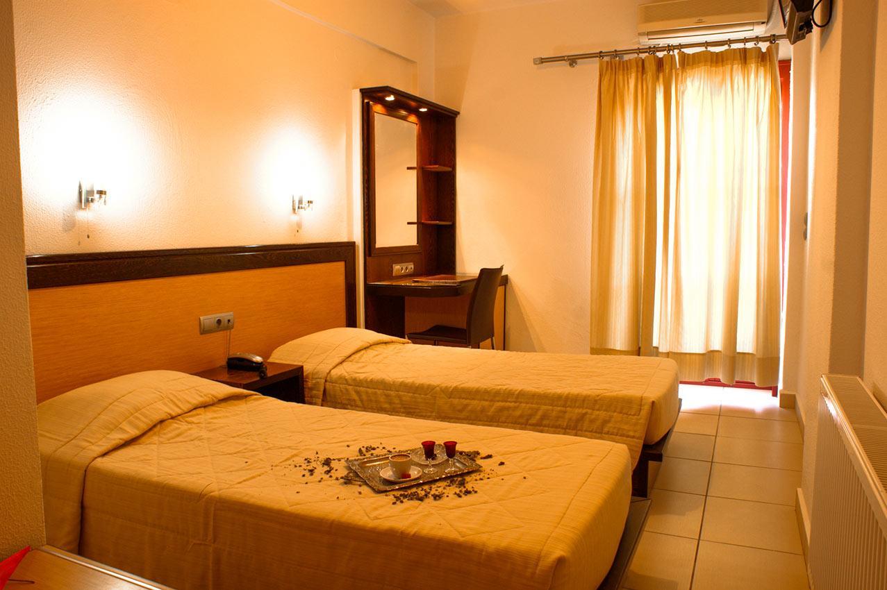 Aposperides Hotel Livadi  Dış mekan fotoğraf